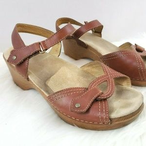 Dansko Leather Sara Sandals Size 10.5
